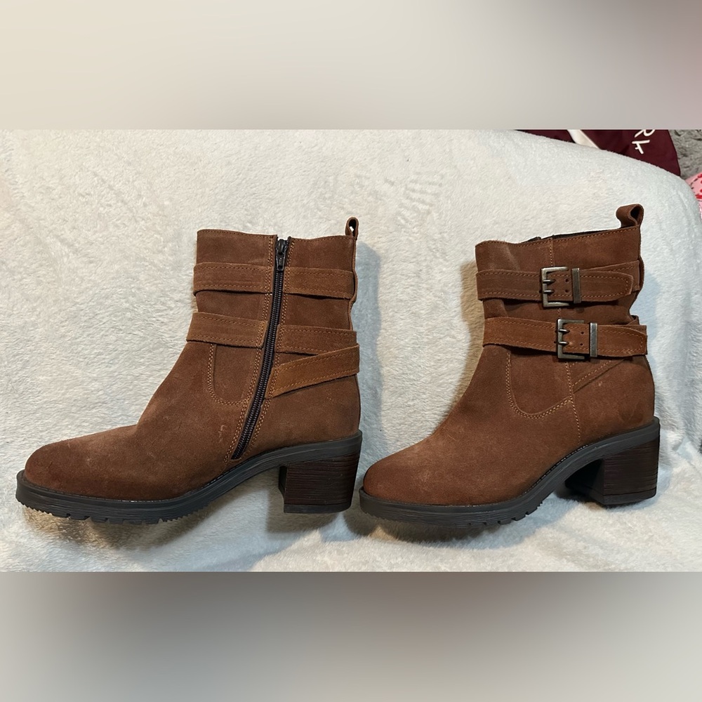 Vintage Foundry Co Leather Boots (no shoe box). - Picture 4 of 7